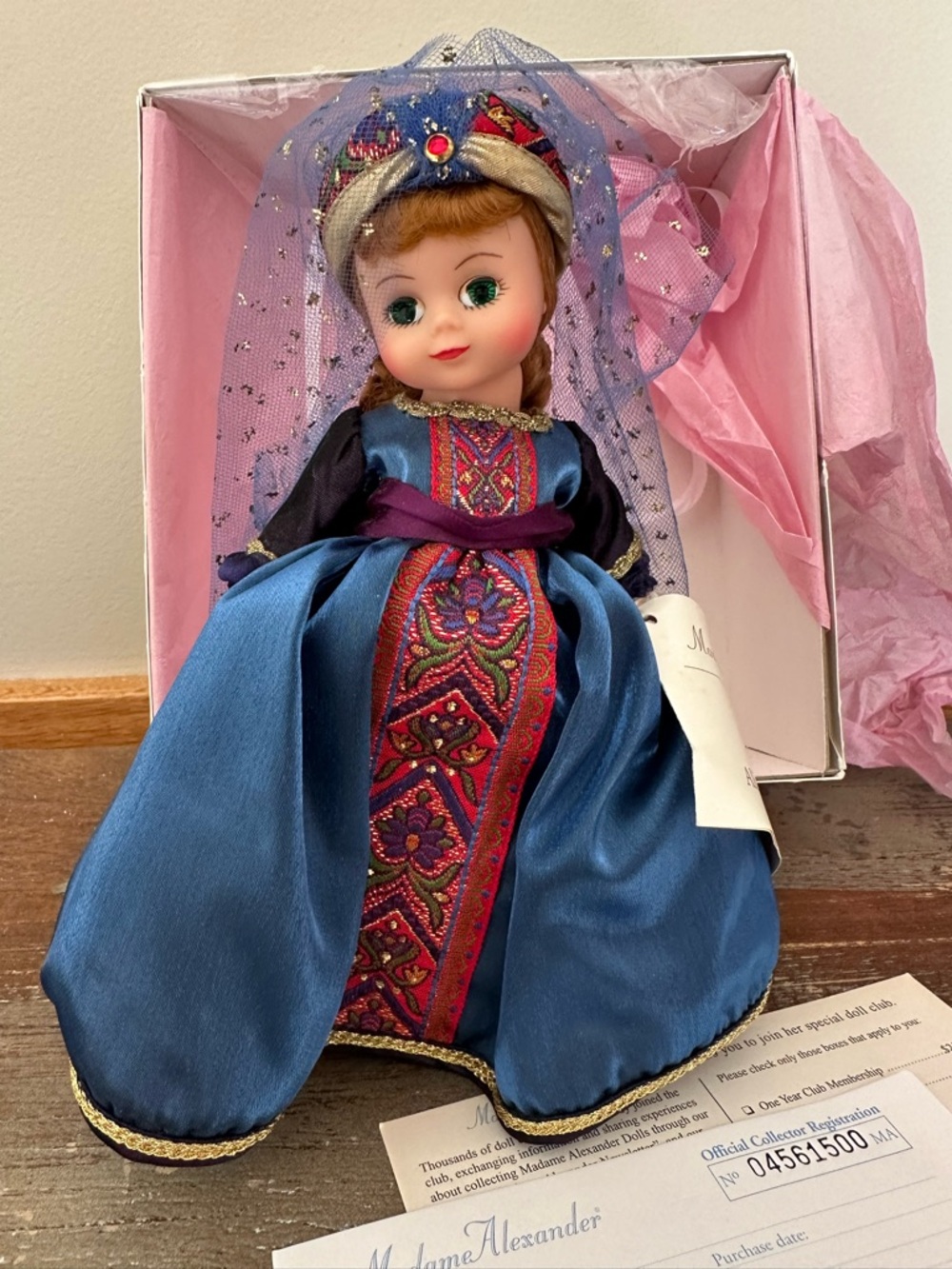 Duchess Alice in Wonderland Madame Alexander Legends 8” doll in box vintage - Picture 2 of 9